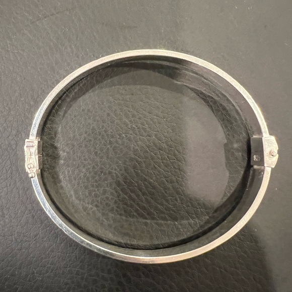 .925 Sterling Silver Oval Bangle